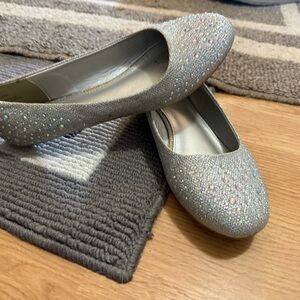 Hot Cakes Glittering Silver Flats